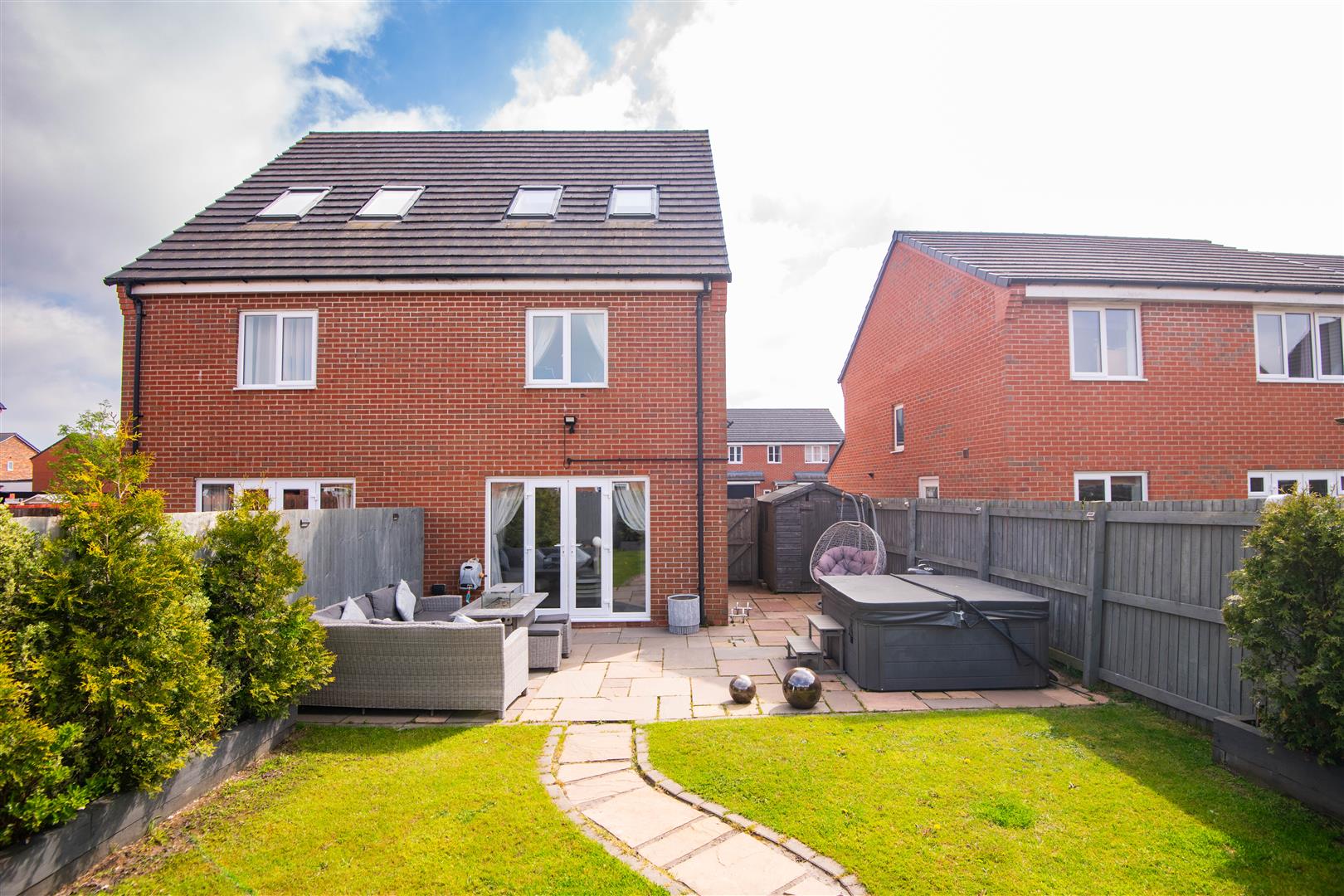 Terrier Grove, Leyland